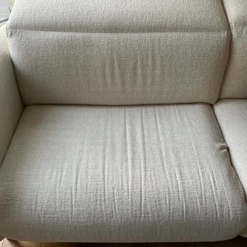 Teslimattan İtibaren Sorunlu Koltuk Ve Yetersiz Servis Deneyimi