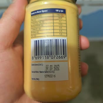 Yeni Alınan Cheddar Makarna Sosunun Küflenmesi Ve Koruyucu Eksikliği Şüphesi