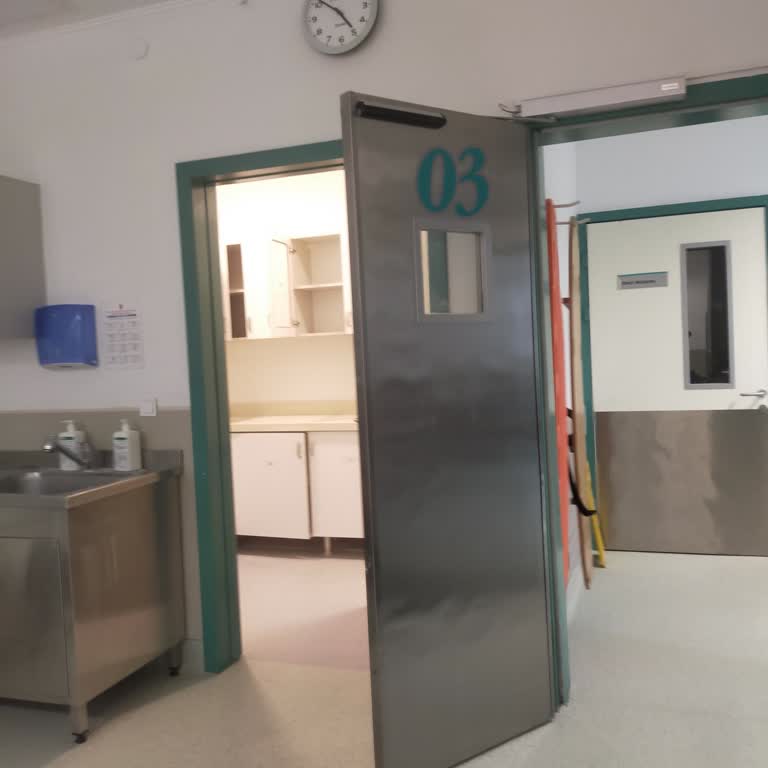 Acil Serviste Ortopedi Doktoruna Ulaşılamıyor, Saatlerce Bekletildik