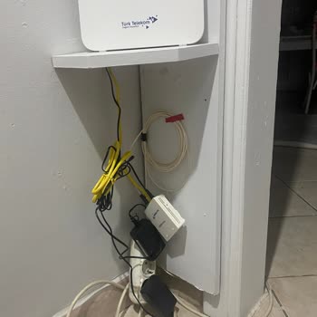 Kurulum Sonrası Sürekli İnternet Kesintisi Ve Kötü Kablo Düzeni