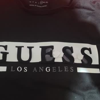 Kısa Sürede Deforme Olan Guess Outlet Ürünü Markaya Güveni Zedeledi