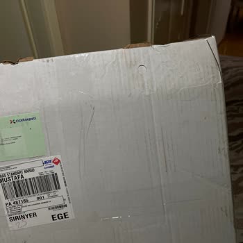 Kırılabilir Tablo Kargoda Yamuldu