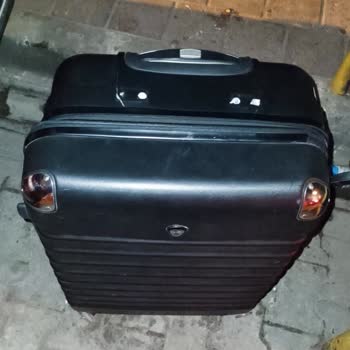 Uluslararası Uçuş Sonrası Bagaj Hasarı ve Tazminat Süreci Hakkında Şikayet