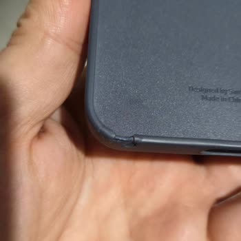 Samsung S25 Plus Orijinal Kılıf Tasarım Hatası Nedeniyle Telefonum Zarar Gördü