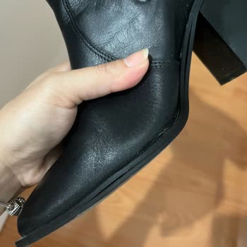 Derimod Botumun Tabanı Açıldı, Garanti Süreci Hayal Kırıklığına Uğrattı