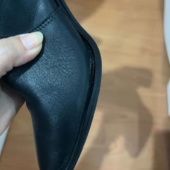 Derimod Botumun Tabanı Açıldı, Garanti Süreci Hayal Kırıklığına Uğrattı
