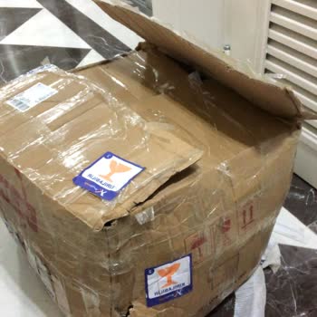 Yurtiçi Kargo Gönderdiğim Paketin Üzerine 'kırılacak Eşya' Yazılmasına Rağmen Koli Hasar Görmüş