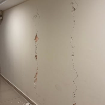 Kristal Şehir Güvenli Diye Anlatılan Sitede Can Güvenliğimiz Tehlikede
