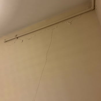 Kristal Şehir Güvenli Diye Anlatılan Sitede Can Güvenliğimiz Tehlikede