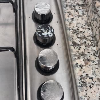 Kumtel Ankastre Ocak Düğmeleri Kısa Sürede Deforme Oldu, Yüksek Yedek Parça Ücreti