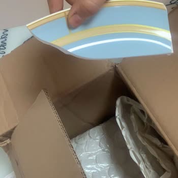 Karaca'dan Aldığım Tabakların İkisi De Kırık Geldi Telafi Edilmedi Mağduriyetim Devam Ediyor