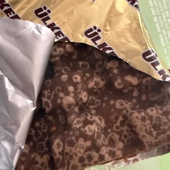 Aldığımız Çikolatanın Bozuk Çıkması Bizi Üzdü