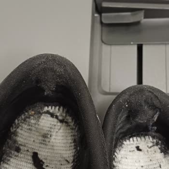 Skechers Ayakkabının İç Astarı Yırtıldı Topukları Ezildi Kalite Hayal Kırıklığı