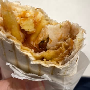 Yemeğimden Sinek Çıktı, İade Talep Ediyorum