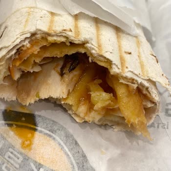 Yemeğimden Sinek Çıktı, İade Talep Ediyorum