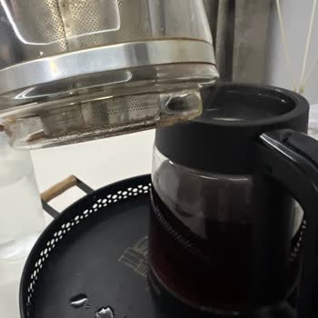 Çay Makinesi Patladı, Garanti Ücreti Talep Edildi