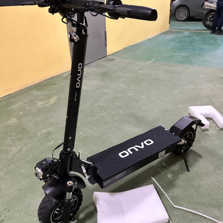 Görseldeki Ürünle Farklı Model Gönderildi, Çözüm Sunulmadı