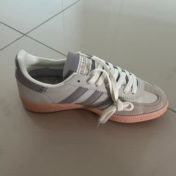 Fallacy Sneakers Bej Sipariş Ettim Gri Geldi İade Hakkım Reddedildi