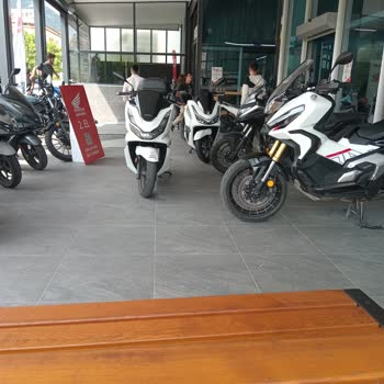 Honda Servisinde Uzun Süre Bekletildik, İlgi Gösterilmedi