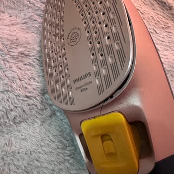 Philips Azur 8000 Serisinde Çatlak Problemi Ve Garanti Desteği Sorunu
