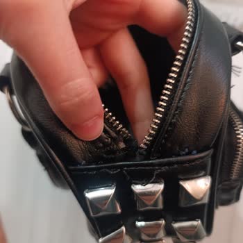 Satın Alınan Çantanın Kısa Sürede Bozulması Hakkında Şikayet