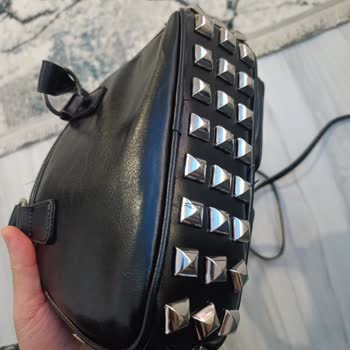 Satın Alınan Çantanın Kısa Sürede Bozulması Hakkında Şikayet