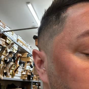 Enza Güzellik Merkezleri Cilt Lekeleri İçin Alınan Hizmetten Memnuniyetsizlik Ve Maddi Zarar