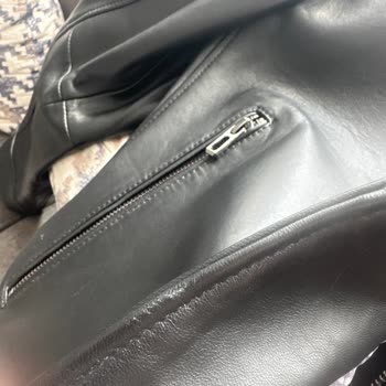 Satın Aldığım Deri Mont İlk Kullanımda Deforme Oldu, Değişim Talebim Reddedildi