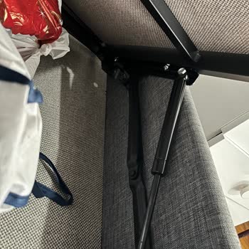 Kısa Sürede Arızalanan Yatak Bazası Ve Yetersiz Garanti Hizmeti