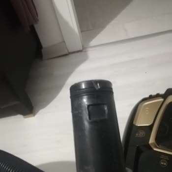 Süpürge Başlıkları Hızla Gevşiyor, Yedek Parça Fiyatları Çok Yüksek