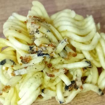 Aldığım Hazır Noodle İçinden Küf Ve Yabancı Madde Çıktı