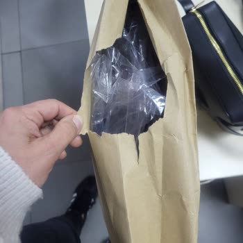 Yurtiçi Kargo Satın Aldığım Ürünün Kargosu Yırtık Geldi!