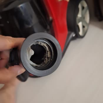 Aldığım Süpürge Hortumu Kısa Sürede Koptu, Firma Çözüm Sunmadı