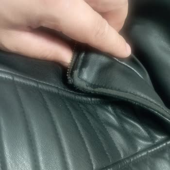 DeFacto Deri Ceket Beklenmedik Kalitesizlik Ve Dökülen Malzeme Sorunu