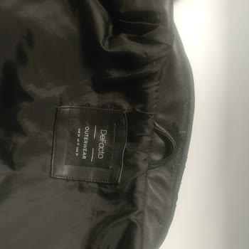 DeFacto Deri Ceket Beklenmedik Kalitesizlik Ve Dökülen Malzeme Sorunu