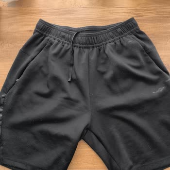 Bir Kez Giyilen Şortta Bozulma Ve Değişim Reddi Mağduriyeti