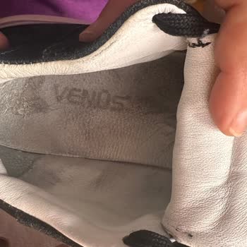 Venüs Ayakkabıda Erken Taban Yarılması Ve Firma İlgisizliği