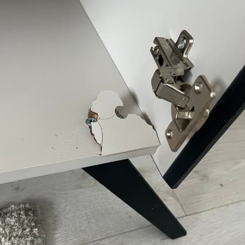 Garanti Kapsamında Olması Gereken Mobilya İçin Ek Ücret Talebi Ve Destek Eksikliği