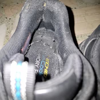 Skechers Ayakkabılar Kısa Sürede Parçalandı, Garanti Reddiyle Karşılaştım
