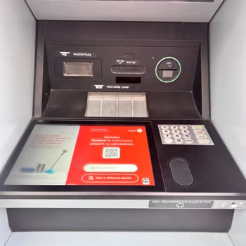 ATM'de Sıkışan Paranın İadesi Ve İletişim Sorunu