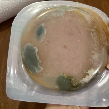 Tarihi Geçmemiş Maret Hindi Füme Küflü Çıktı!