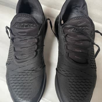 Nike 270 Ayakkabı File Yırtılması Ve Müşteri Hizmetlerinde Çözüm Eksikliği