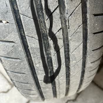 Bridgestone Lastiklerde Erken Çatlama Ve Kullanıcı Hatası İddiası