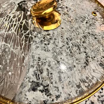 Granit Tencere Kapağı Kendiliğinden Patladı