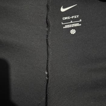 Kısa Sürede Dikişlerinde Sorun Çıkan Jogger Pantolona Olumsuz İnceleme Cevabı