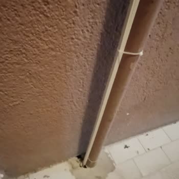 Apartmanda Yapılan Fiber Kablo Çalışmasının Güvenliği Ve Uygulama Şekli Hakkında Endişe