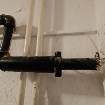 Apartmanda Yapılan Fiber Kablo Çalışmasının Güvenliği Ve Uygulama Şekli Hakkında Endişe