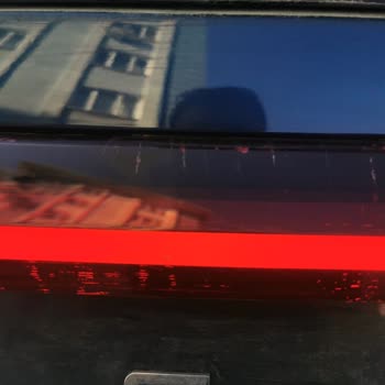 Chery Tiggo 8 Pro'nun Stop Lambasında Çatlak Sorunu Ve Garanti Desteği Eksikliği