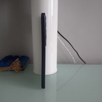 Sıfır Telefonun Kasası Yamuk Çıktı Servis Kullanıcı Hatası Dedi