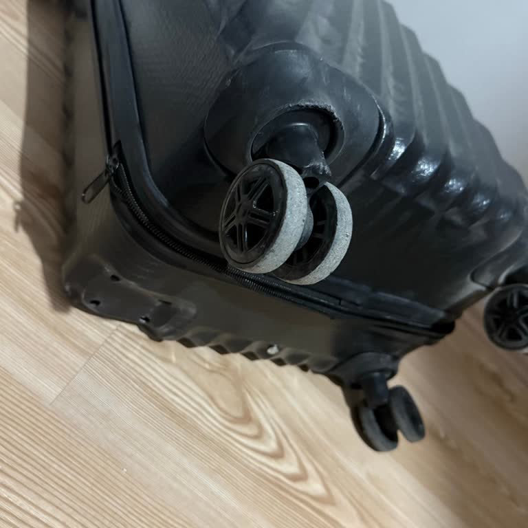 Valizim Kırıldı, Türk Hava Yolları'ndan Dönüş Alamıyorum